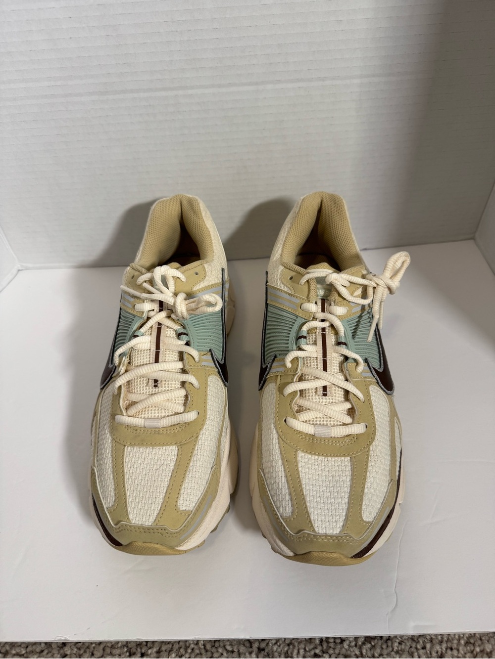 Nike Women's Two-Tone Cream and Mint Lace-Up Sneakers